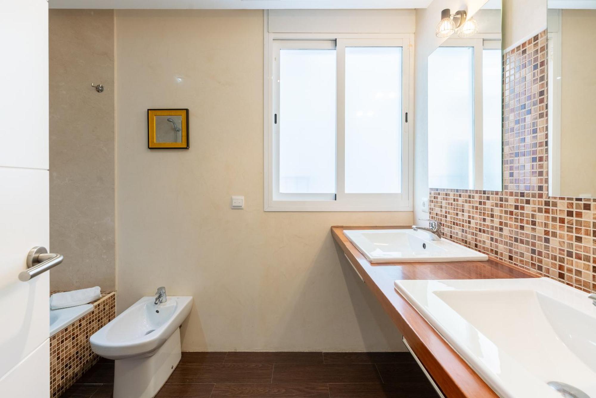 Veoapartment Alhondiga Segundo Seville Luaran gambar